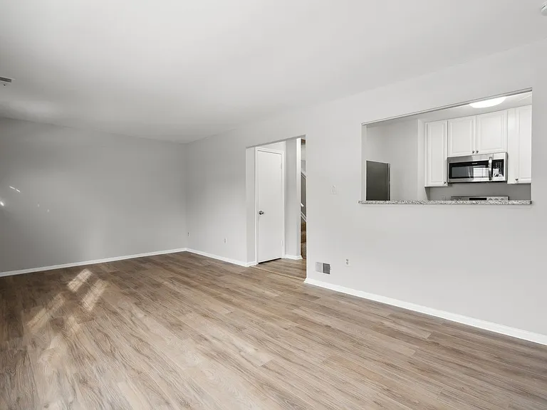 7907 Timarand Ct — Photo 9