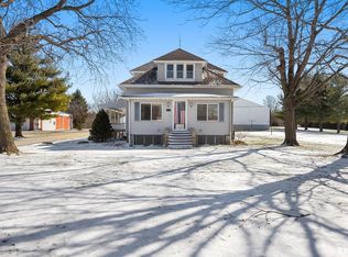2600 Bartruff Ln, Pekin, IL 61554