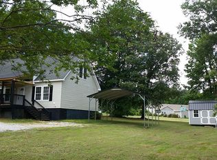 209 Tanglewood Dr, Bracey, VA 23919
