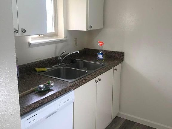 4th image of 5008 S 58th St APT D