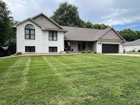 2nd image of 1553 N Hedge Apple Dr