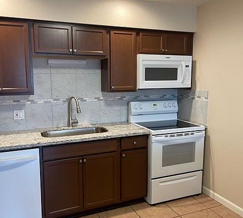 3rd image of 909 S Priest Dr APT 3