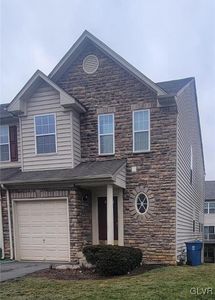 221 Auburn Dr, Williams Twp, PA, 18042