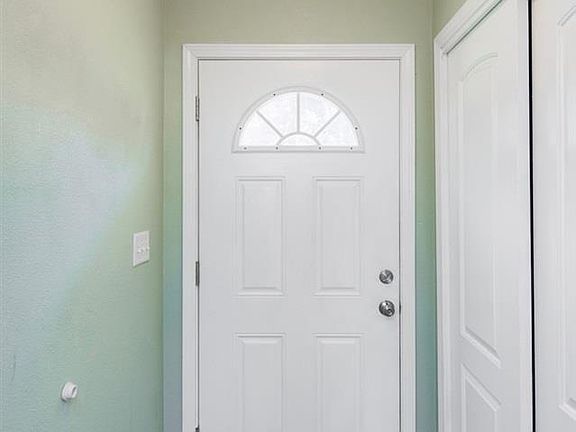 4th image of 506 N 70th Ave