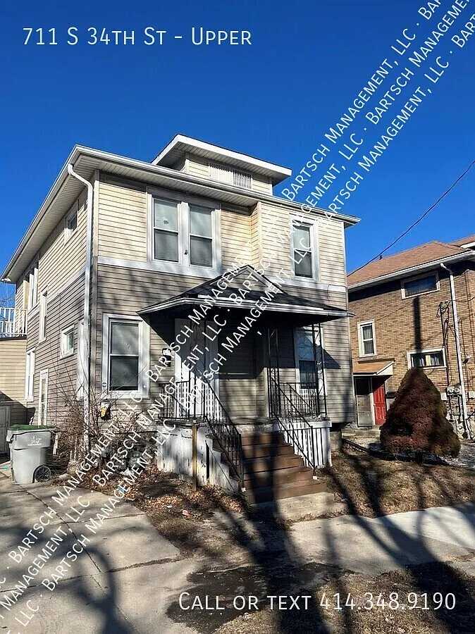 2 bed, $995 — Photo 1