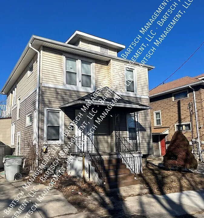 711 S 34th St