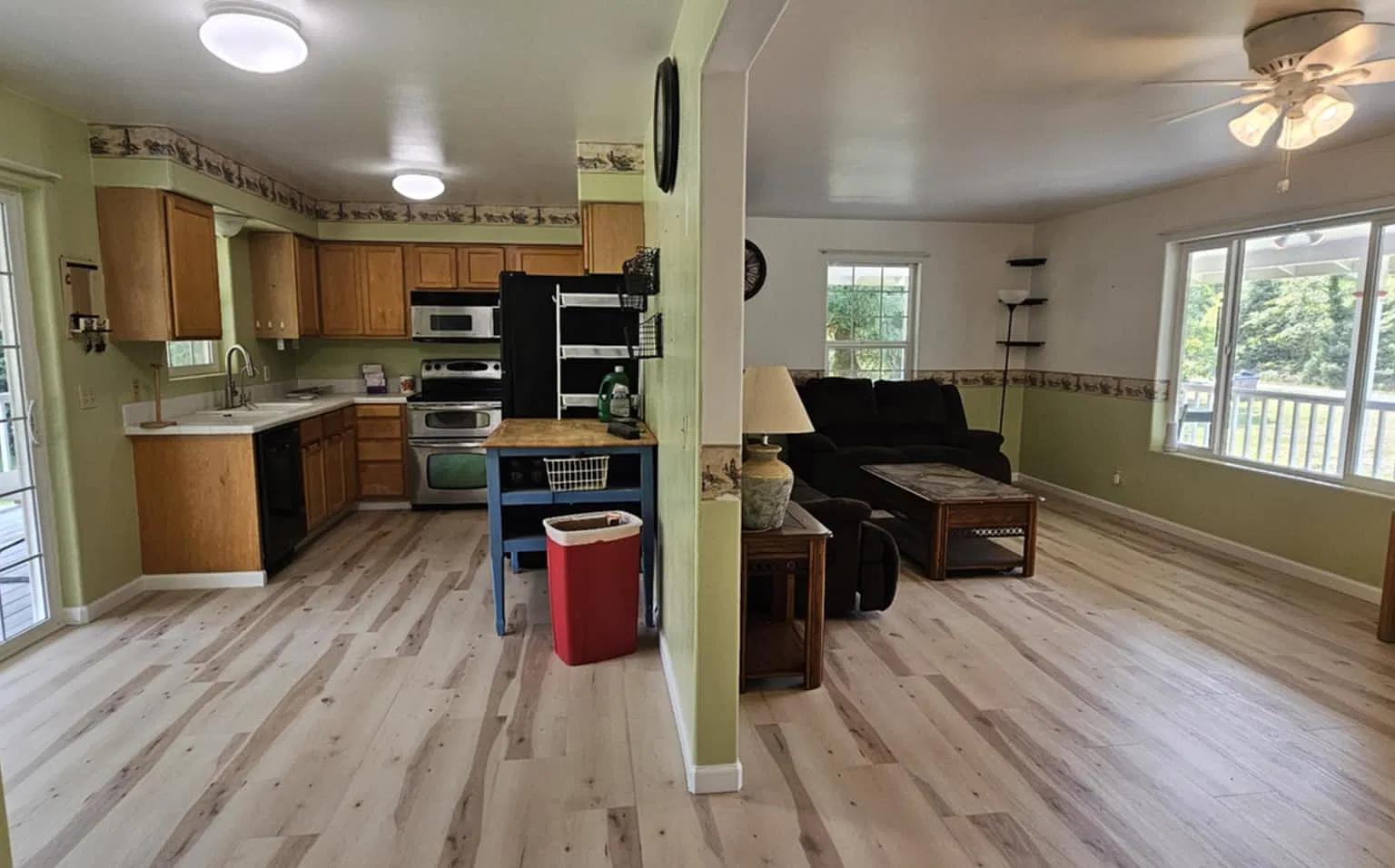 3 bed, 2.5 bath, 1866 sqft, $3,100 — Photo 3