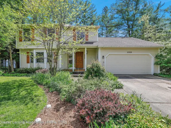 2555 Capeside Dr, Okemos, MI 48864