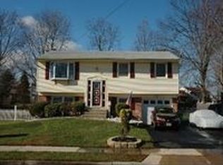 14 Cypress Rd, Burlington, NJ 08016