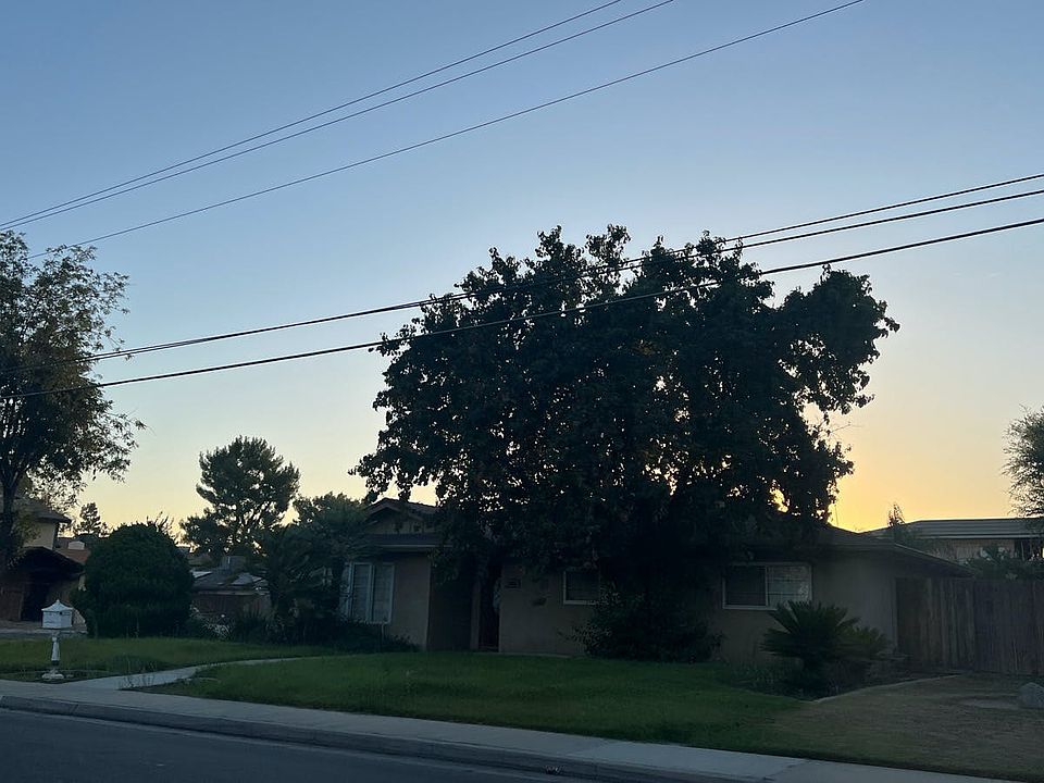 2nd image of 2808 S Real Rd