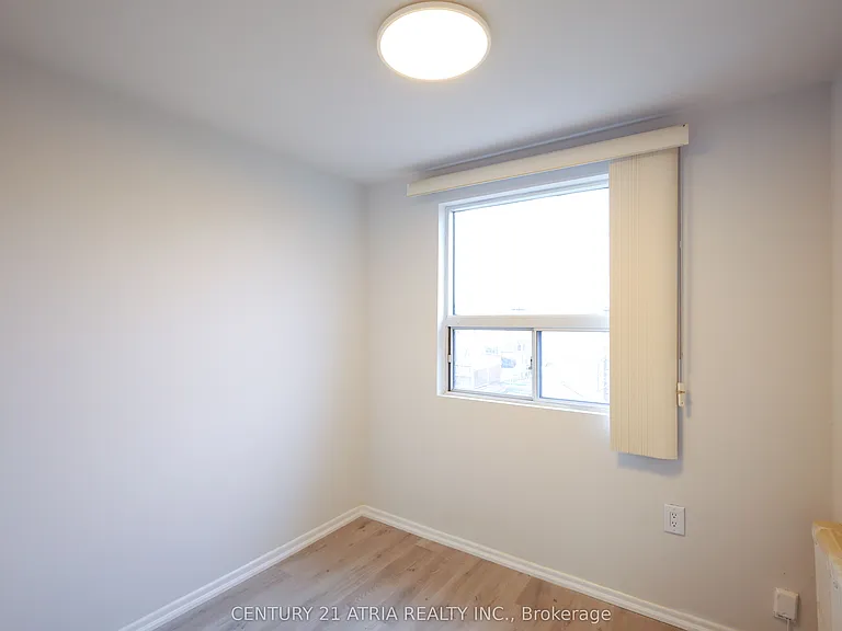 605 College St #3 — Photo 9