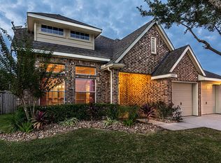 3802 Oak Ridge Dr, Pearland, TX 77581