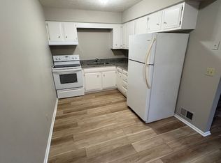 760 Klinger Ave APT C, Alliance, OH 44601