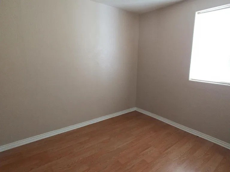 927 Lemmon Ave — Photo 6