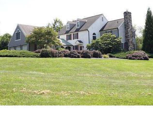 100 Bobtail Dr, Phoenixville, PA 19460