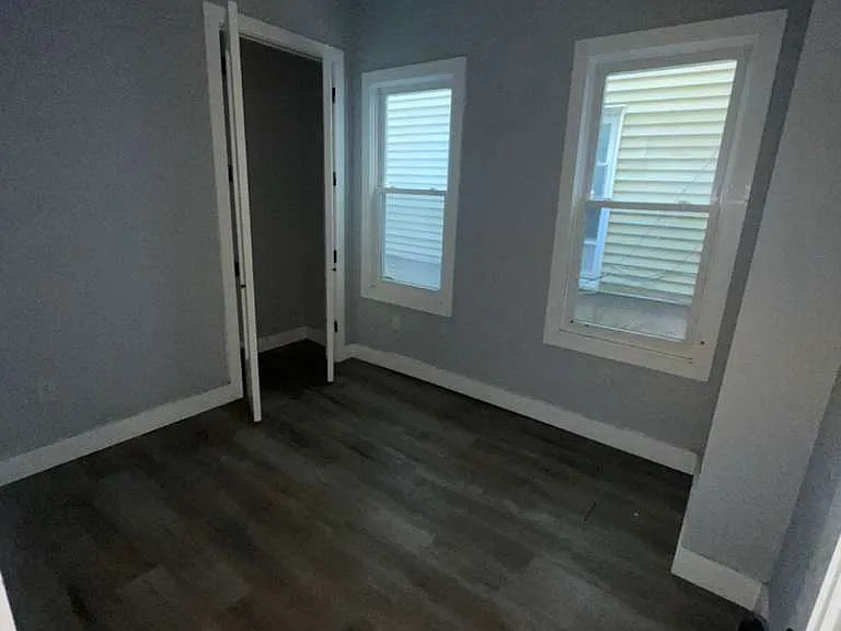 467 Ferry St #1F — Photo 5