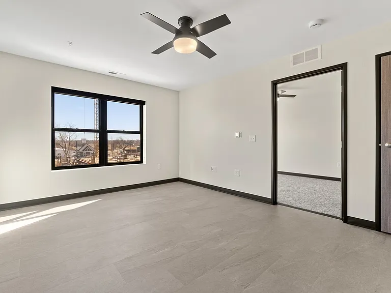 275 Lofts at Kingston Yard — Photo 9