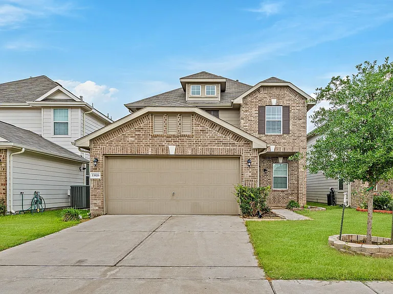 13826 Andover Park Dr — Photo 1