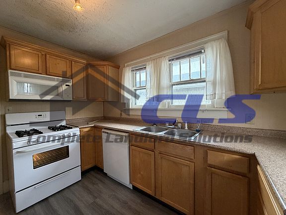 3rd image of 2519 Cruft St