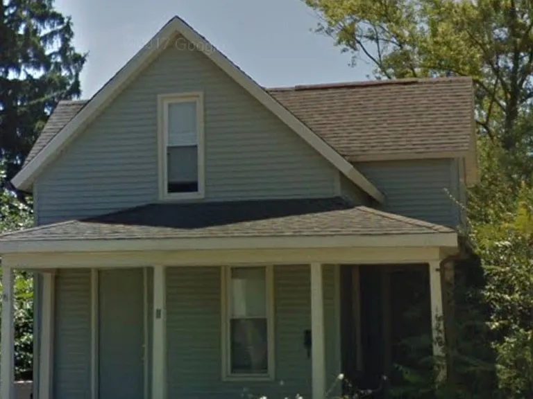 1601 Grove St — Photo 1