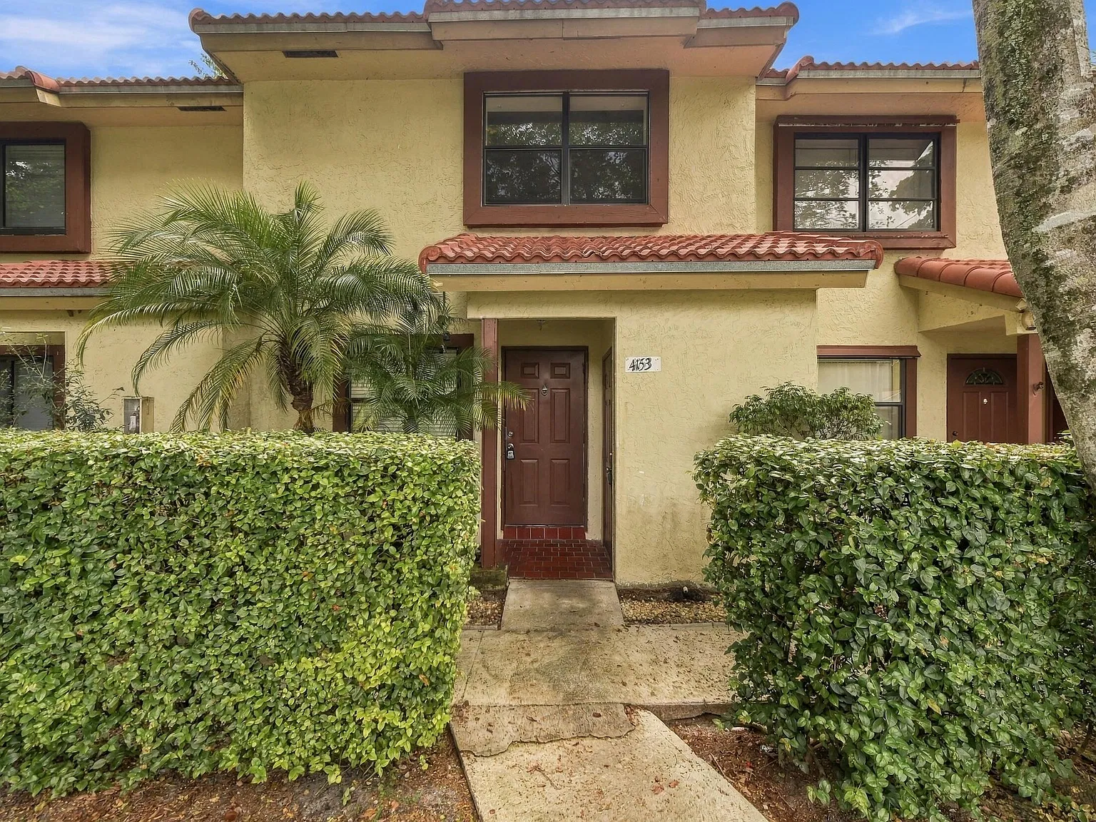 2 bed, 2.5 bath, 1290 sqft, $2,450 — Photo 3