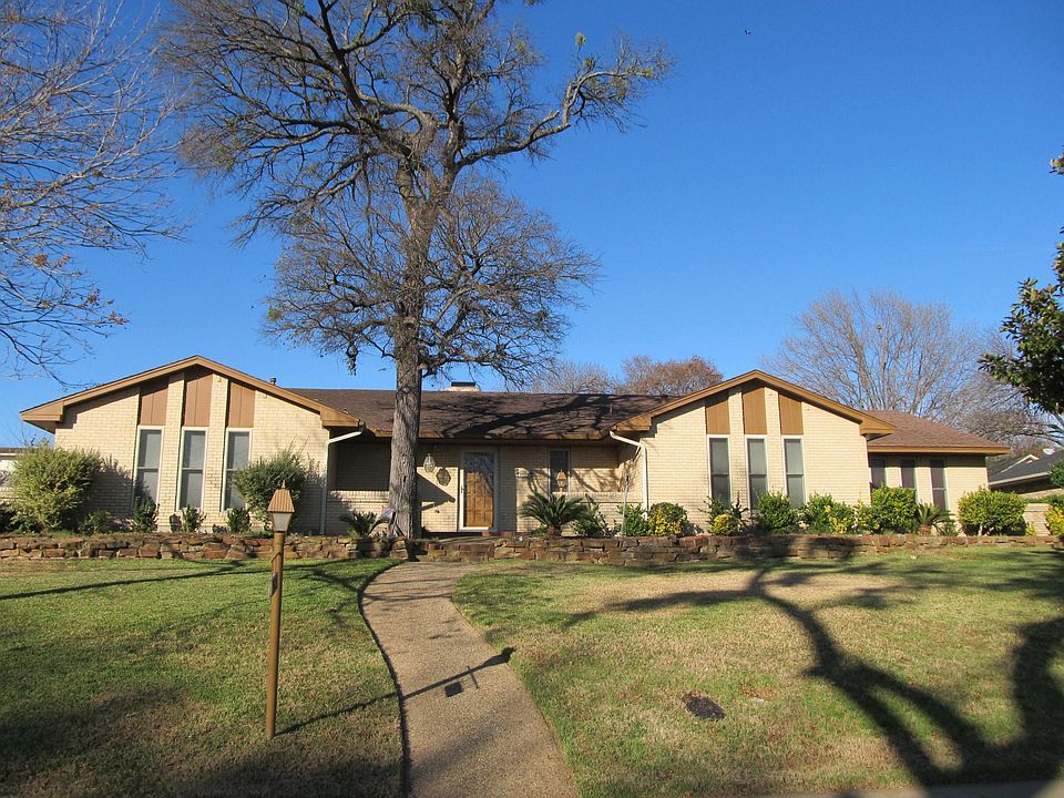 1st image of 321 Woodbrook Dr
