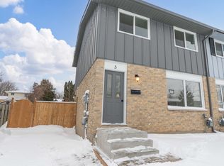5 Denlaw Rd, London, ON N6G 3L3
