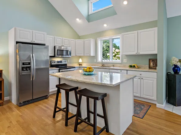 393 North Falmouth Highway #9, North Falmouth, MA 02556