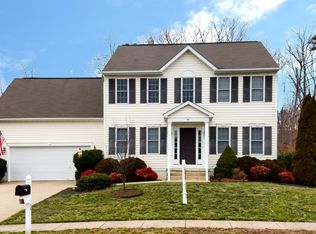 90 Country Manor Dr, Fredericksburg, VA 22406