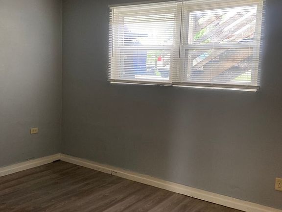4th image of 628 W 63rd St APT 2