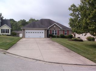 1216 Leathers Ln, Frankfort, KY 40601