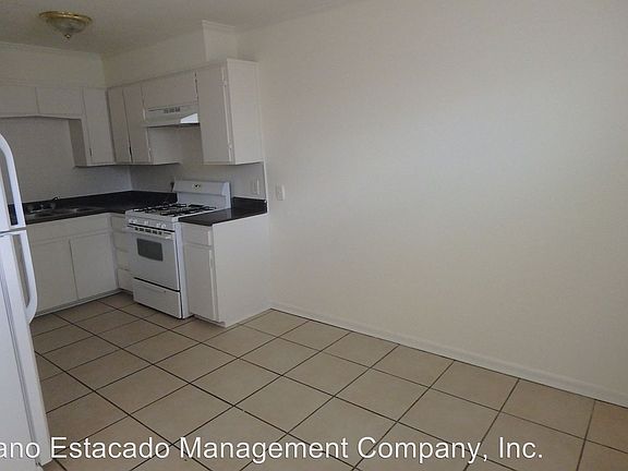4th image of 2618 10th Ave APT 1