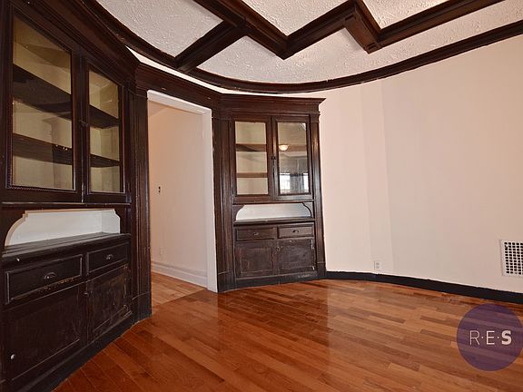 3rd image of 2519 Bedford Ave #1GARDEN