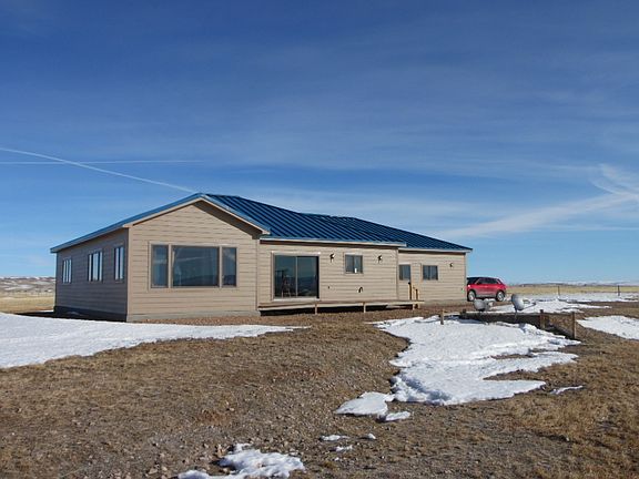 2nd image of 401 Hanson Lane