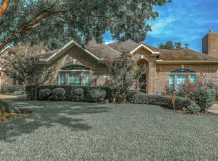 2429 Baycrest Dr, Houston, TX 77058