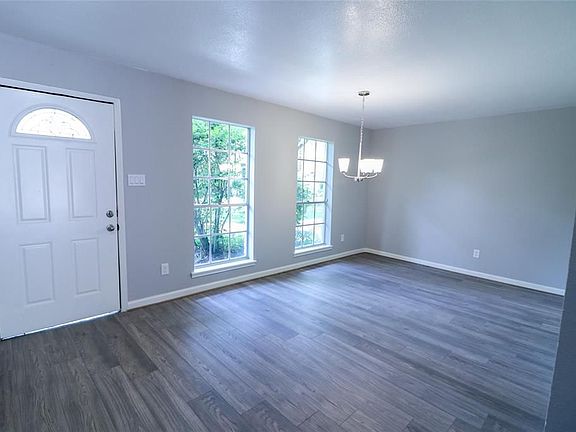 4th image of 10800 Briar Forest Dr #8/25