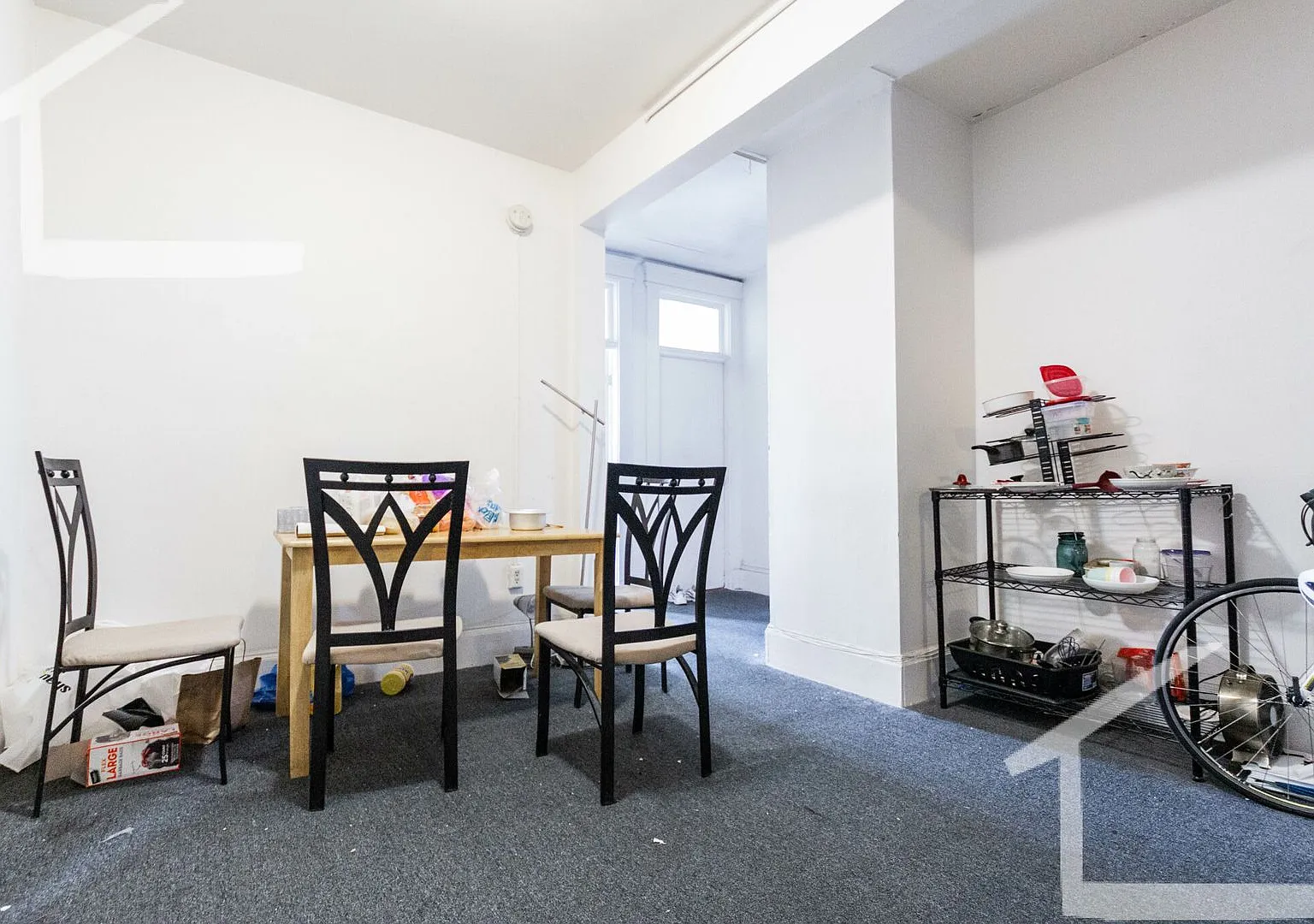 4bed in Allston available on 9/1 — Photo 1