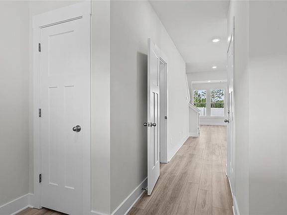 5th image of 100 Marston Ln
