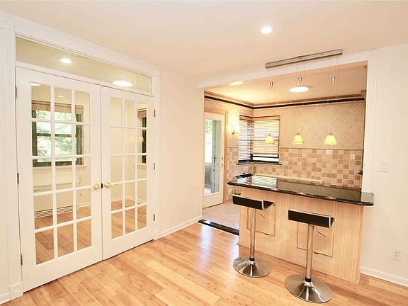 2nd image of 30 Grace Ave APT 3E