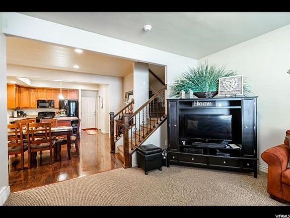 Super clean, single-owner townhouse that shows like a builder model.