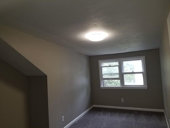 5th image of 10872 W Mount Vernon Ave