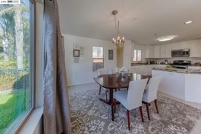 2422 Pinehurst Ct — Photo 11
