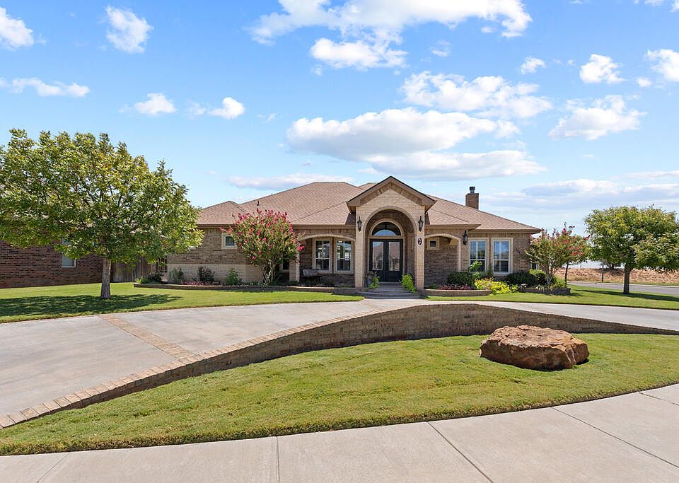 1st image of 7 Maravilla Cir
