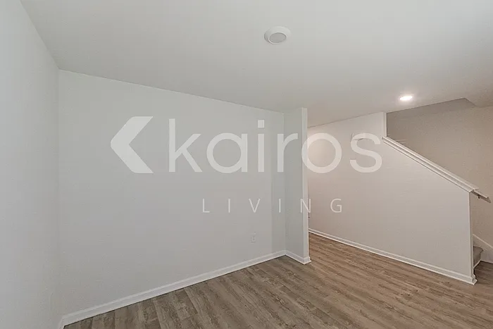 4 bed, 2.5 bath, 1801 sqft, $1,845 — Photo 3