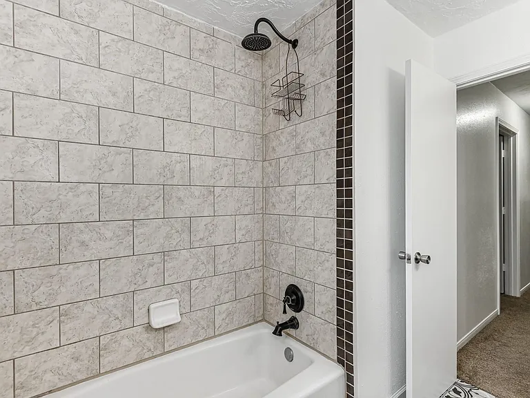 7923 Dawnridge Dr — Photo 14