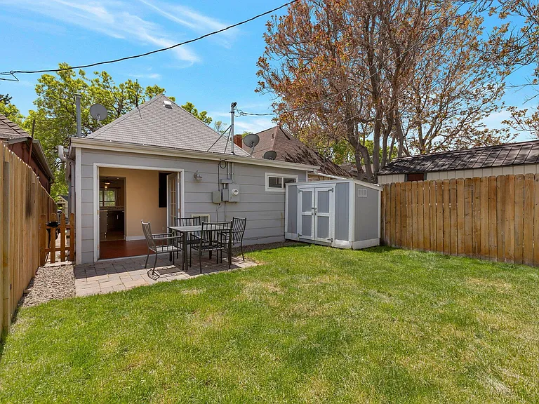 2511 W Caithness Pl — Photo 14