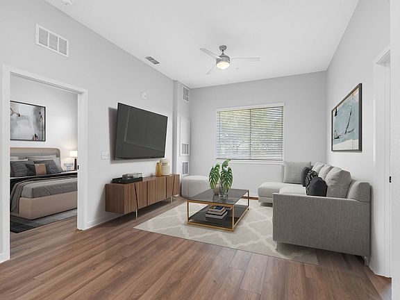 3rd image of 4003 S Manhattan Ave #308