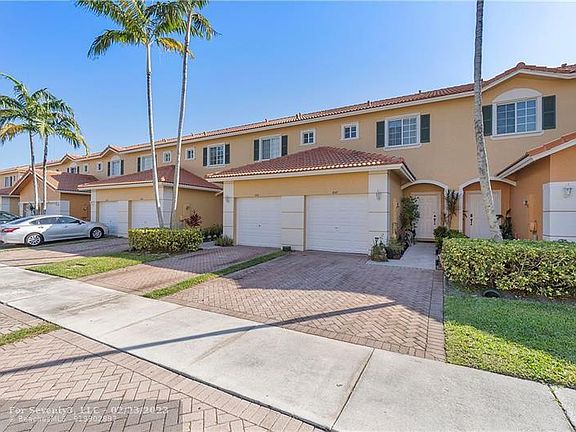 2nd image of 640 Princess Dr #640
