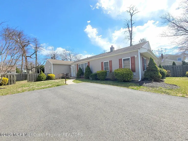 1 Half Robin Dr — Photo 21