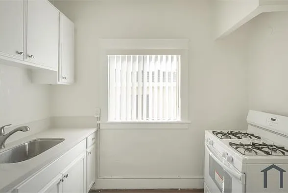 4309 S Main St #101 — Photo 7